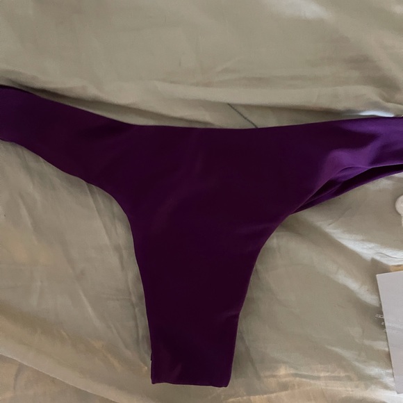 Mikoh Banyan Purple Set - Picture 8 of 9